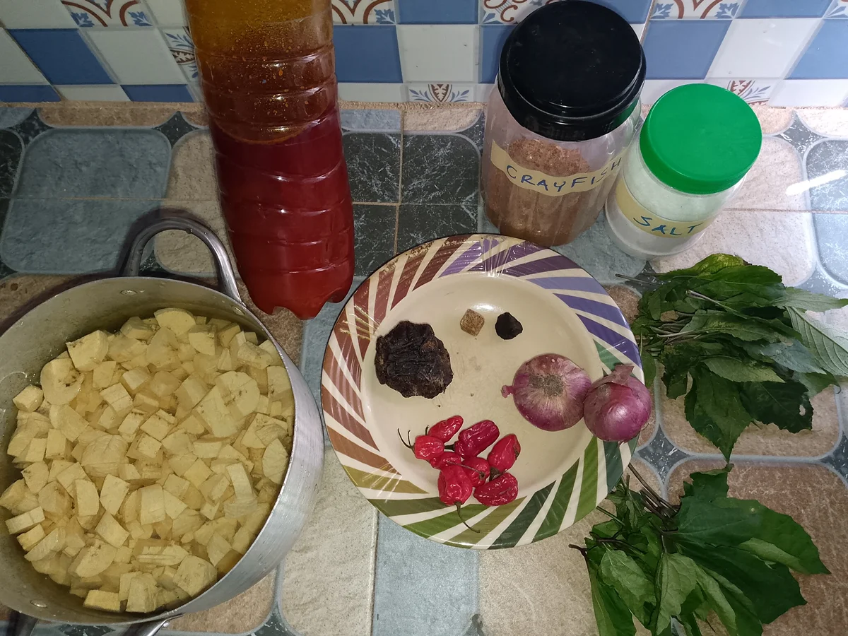 Plantain porridge and Ingredients 1
