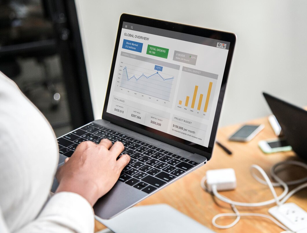 Setting Up Google Analytics || Image by rawpixel.com on Freepik